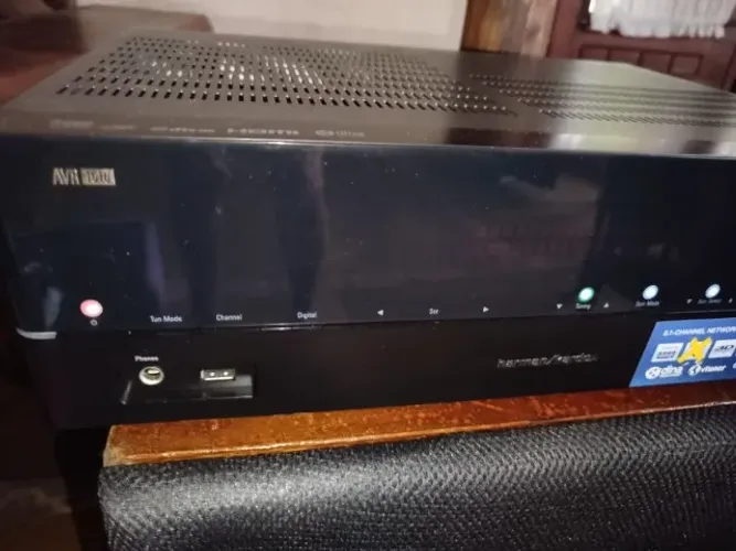 Receiver Harman Kardon A/v. Mod: Avr-1510 C/ 375w + Detalhes Preto 120v