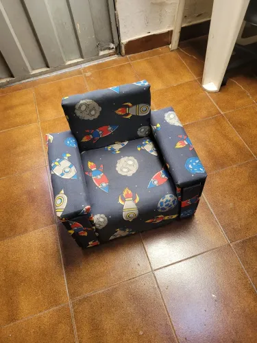 Sofazinho infantil só 29 reais 