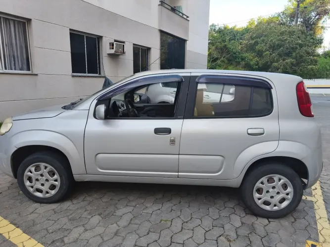 Fiat Uno Vivace/rua 1.0 EVO Fire Flex 8V 5P 2011
