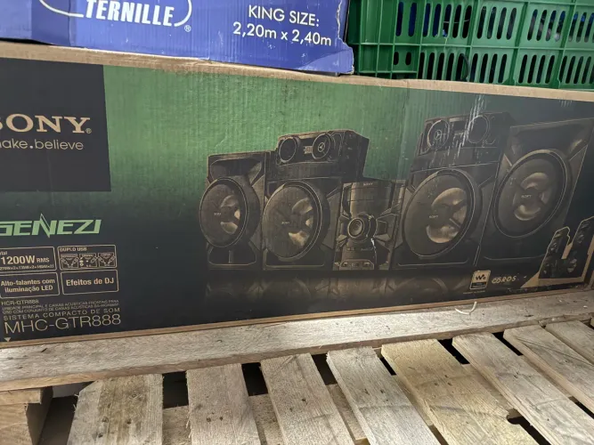 Som Sony Genezy novinho !