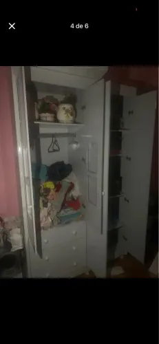 Guarda-roupa infantil