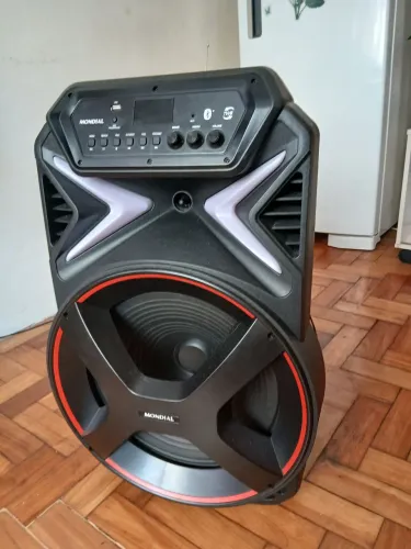 Vendo um caixa som nova completa