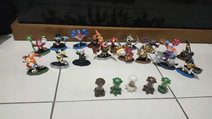 Skylanders Bonecos itens mágicos 