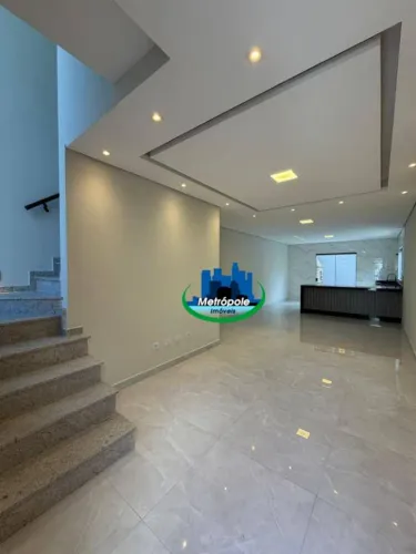 Sobrado com 2 dormitórios à venda, 91 m² por R$ 555.000 - Parque Recanto Mônica - Itaquaqu