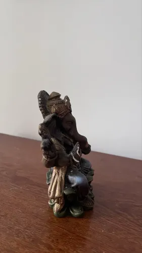 GANESHA EM FIGURE BONECO