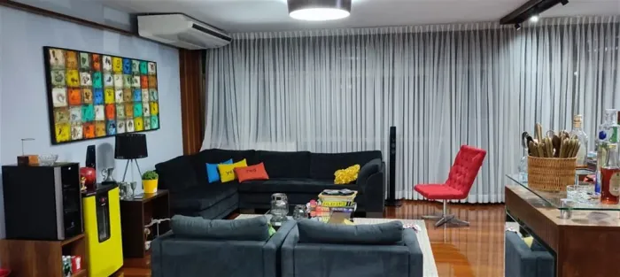 Apartamento 5 quartos, sendo 2 suítes