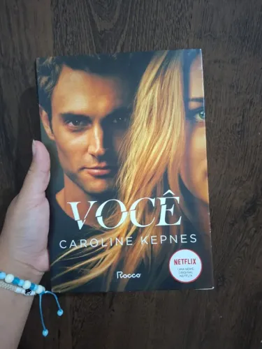 2 livros inspiração da série You