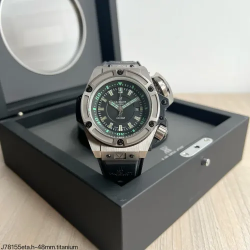 Relógio Hublot titânio 
