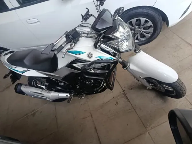 Locação\Vendo Fazer 250 Edição limitada Blueflex