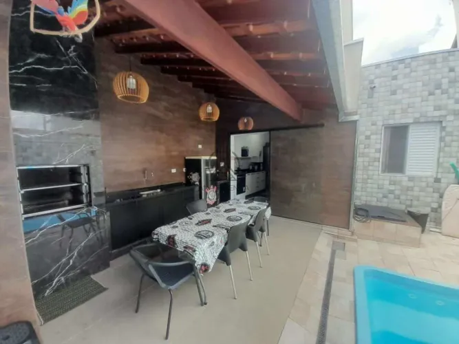 Casa à venda, Jardim Oásis, com 3 quartos, 130m²