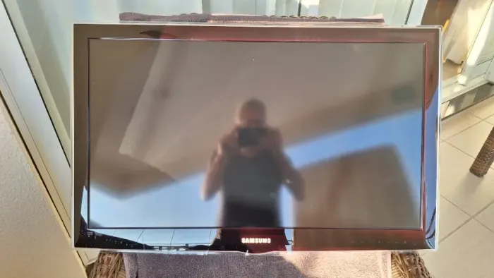 Vende-se TV SAMSUNG 32 modelo UN32C4000PN