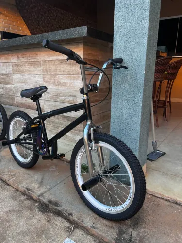 Bicicleta BMX
