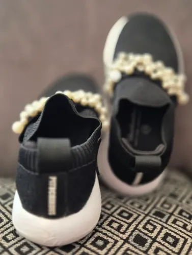 Vendo galocha melissa n°23/24 e tênis Pituchinhus n° 25 (menina). R$ 50,00 cada par