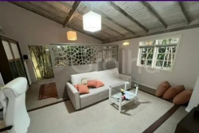Casa residencial com 4 quartos sendo 1 suíte com 177m² em Santa Mônica.