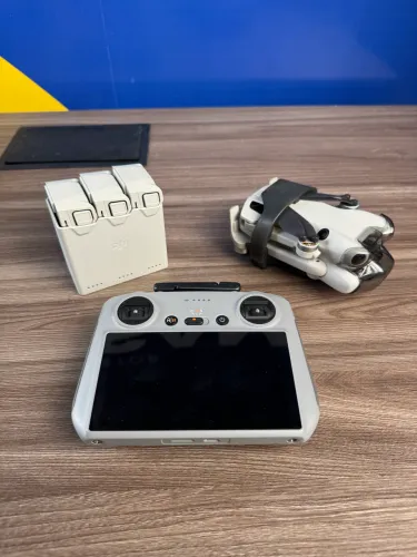 DJI mini 4 pro combo