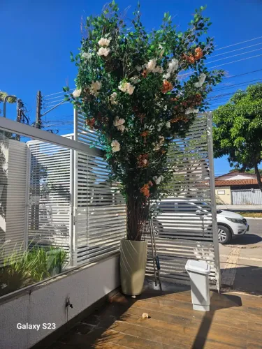 Árvore personalizada ideal para a decoração de lojas, clínica e recepção!