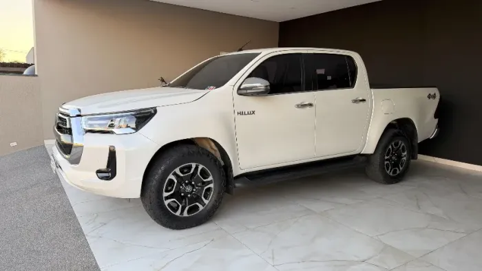 Toyota Hilux CD SRX 4X4 2.8 TDI 16V Diesel Aut. 2022