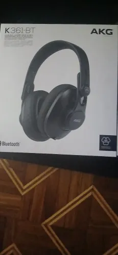 Fone Akg k361 BT novo na caixa