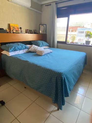 Cama King Size em excelente estado