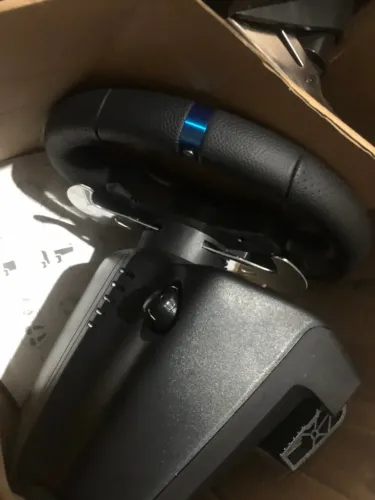Volante Logitech G29 Driving Force para PS5, PS4, PS3 e PC
