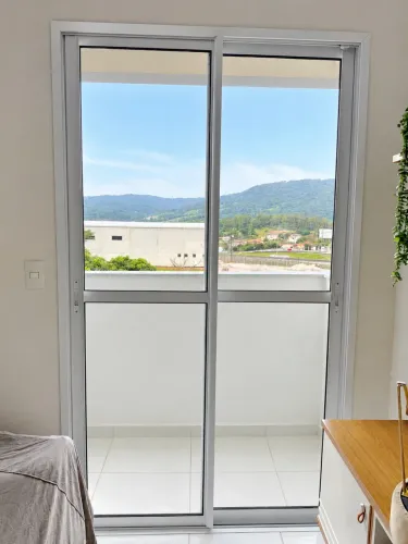 Esquadria/porta/janela