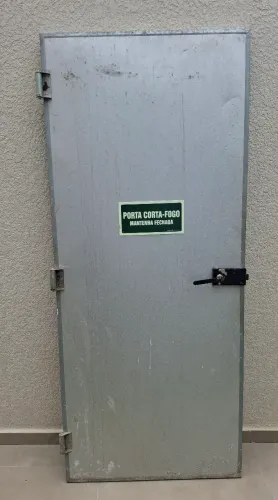 Porta Corta Fogo