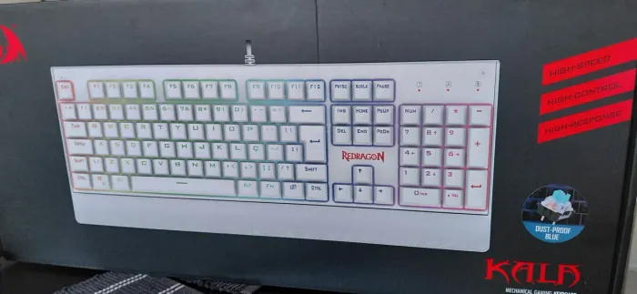 Mouse e teclado mecânico redragon