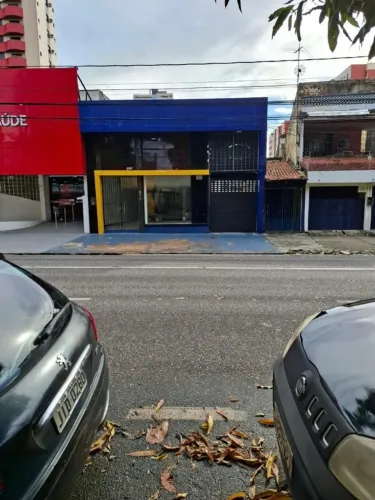 Alugo Galpão/Ponto Comercial em São Brás Com Vagas de Garagem
