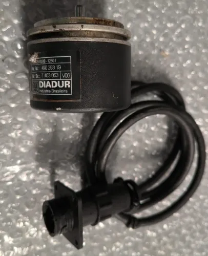 Encoder Diadur ROD 426.000B-1250 I 490 253 19 com conector 9 pinos eixo 6mm