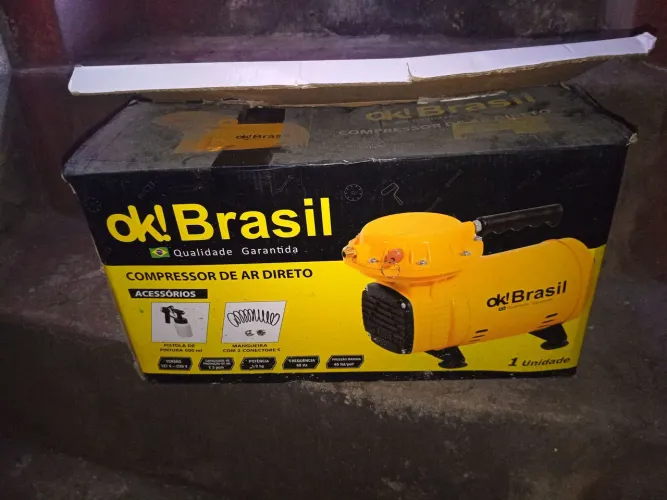 Vendo esse compressor de ar direito, nunca foi usado na caixa 500