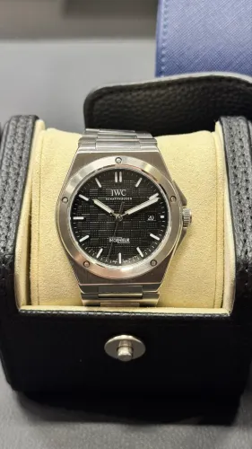 IWC Ingenieur Automatic - Mostrador Preto - Pulseira em Aço