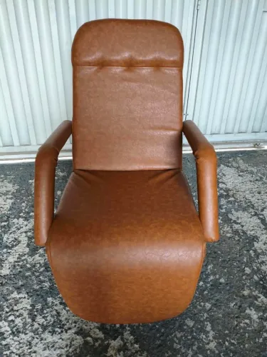 Vende _se poltrona reclinável, reformada e pintura nova oportunidade