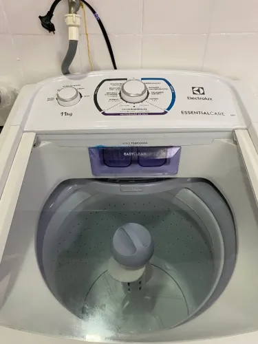 MÁQUINA DE LAVAR ELECTROLUX 11KG ESSENTIAL CARE - ÓTIMO ESTADO