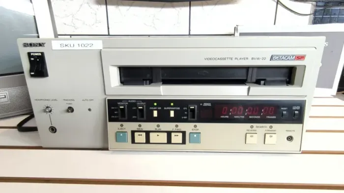 Sony BVW-22, um reprodutor de videocassete profissional de padrão broadcast,(betacam sp) 