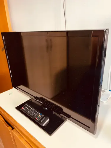 TV Samsung LED 24 Pol + Chromcast