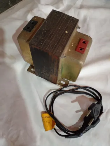 Transformador Doméstico 220v x 110v