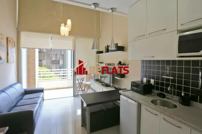 Flat com ótimo preço no bairro Cidade Monções. Confira!