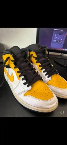 Air Jordan 1 yellow power (aceito oferta)