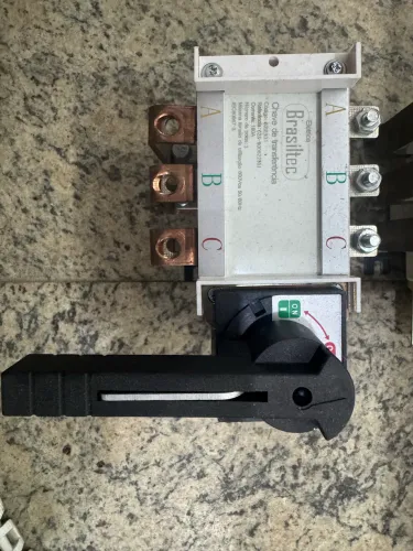 Chave de Transferência 160A - 3 POLOS - 800vca MAX