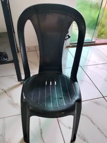 Cadeira de plástico