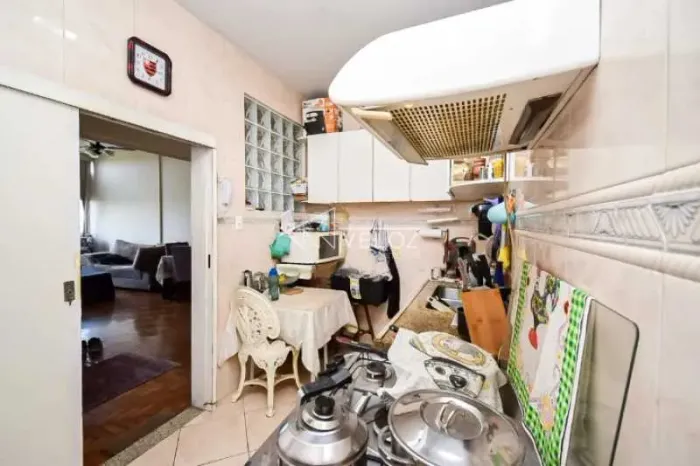Apartamento : / Residencial / Glória