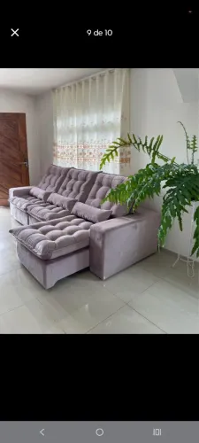 Sofá retrátil com estrutura reforçada