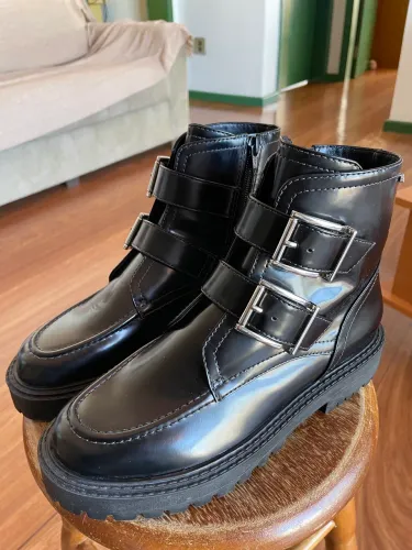 Bota cano curto NOVA