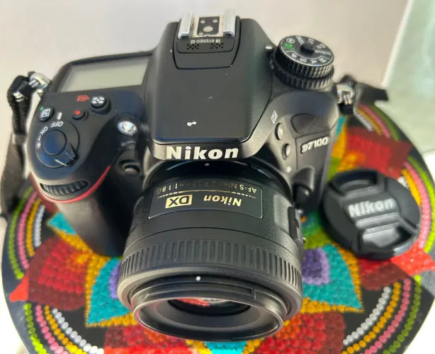 Nikon D7100 Praticamente Nova - Apenas 19k Cliques + Lente 35mm f/1.8G de brinde