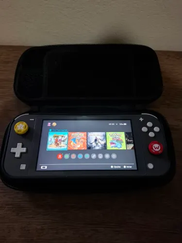 Nintendo switch lite 32gb