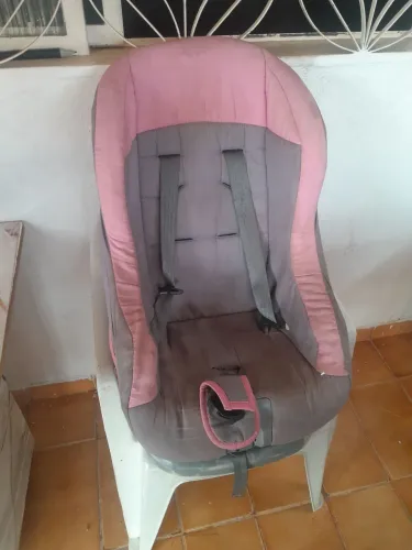 Vendo cadeira para carro