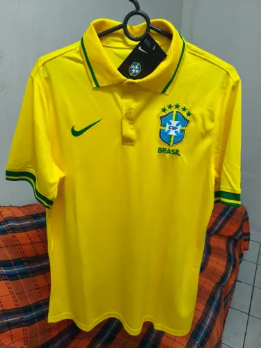 CAMISA DO BRASIL DE PASSEIO GOLA POLO TAMANHO (M)