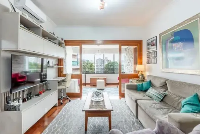 Apartamento de 3 quartos e elevador passo das pedras em Porto Alegre