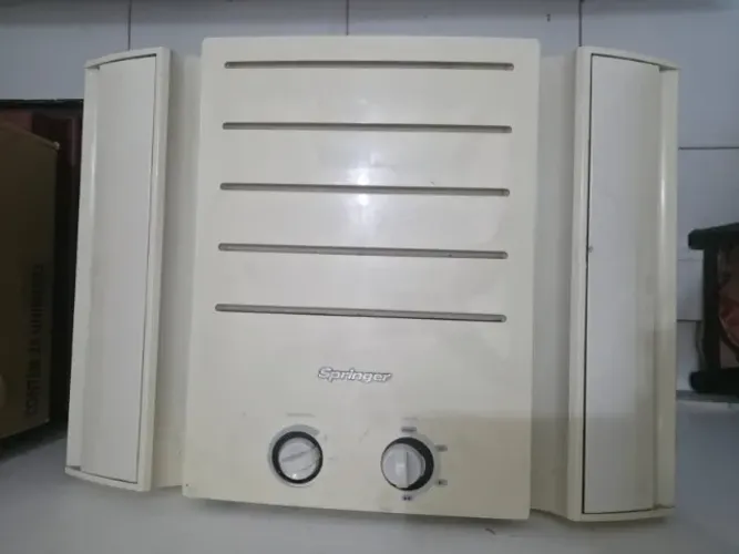 Ar-Condicionado 10.000 BTUs - Funcionando Perfeitamente