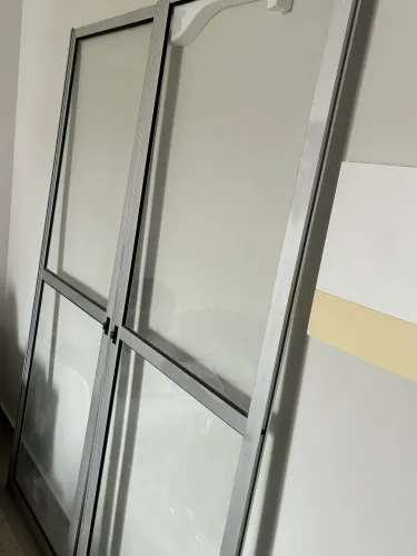 2 Portas de Correr de Alumínio com Vidro (Esquadria) - Retirada em JF